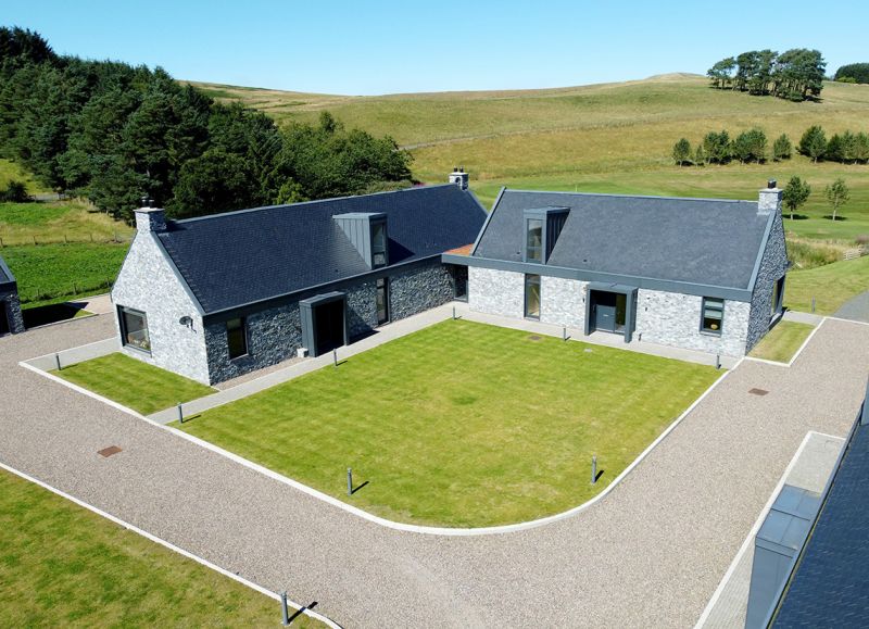 West Linton Slipperfield Cottages